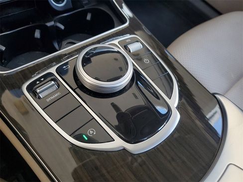 Used 2017 Mercedes-Benz C 300 4MATIC Sedan image 32