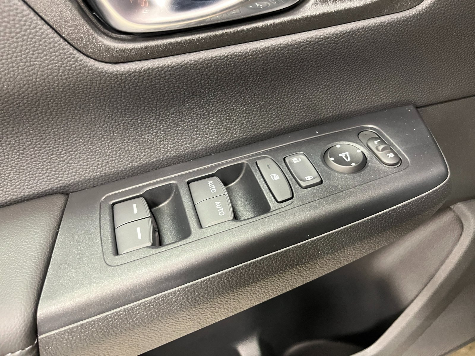 New 2027 Honda CR-V EX image 14