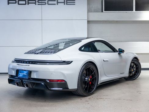 Certified 2026 Porsche 911 Carrera 4 GTS AWD/4WD image 8