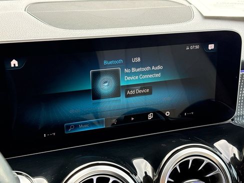 Certified 2020 Mercedes-Benz GLB 250 image 21