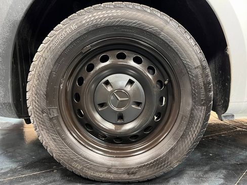 Used 2022 Mercedes-Benz Metris image 18