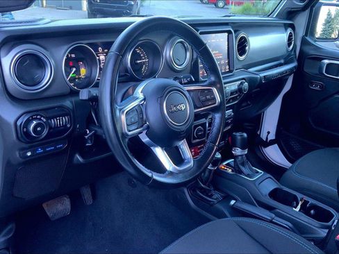 Used 2022 Jeep Wrangler Unlimited Rubicon 4xe AWD/4WD image 14