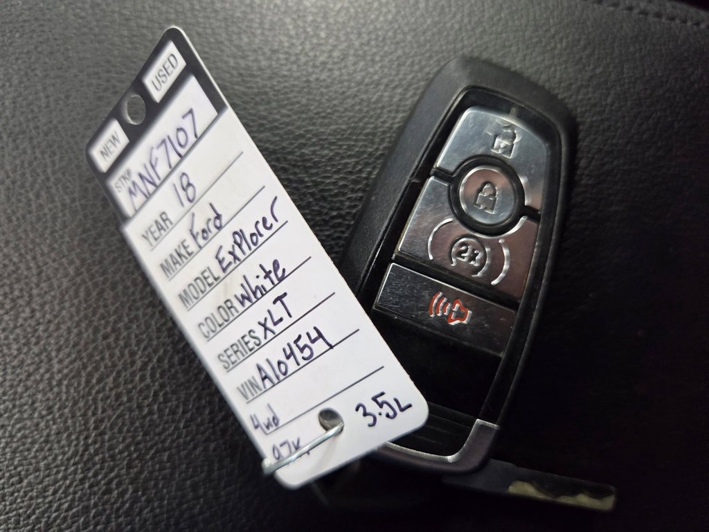 Used 2018 Ford Explorer XLT w/ XLT Technology Feature Bundle AWD/4WD image 50