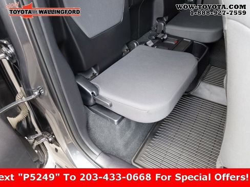 Certified 2017 Toyota Tacoma TRD Sport image 24