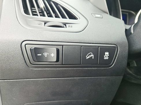 Used 2010 Hyundai Tucson GLS w/ Popular Equipment Pkg 2 FWD image 29