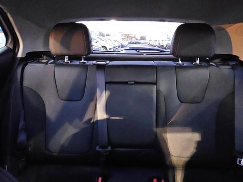 Used 2023 Buick Encore GX Select image 11