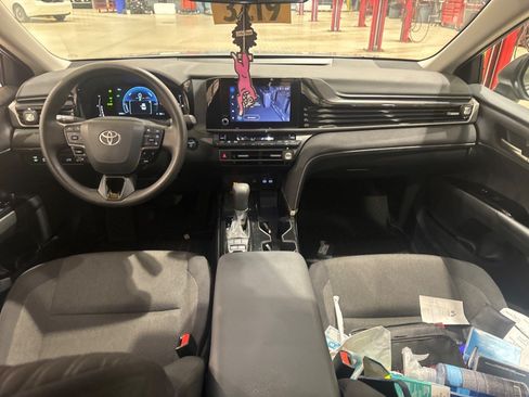 Certified 2025 Toyota Camry LE FWD image 10