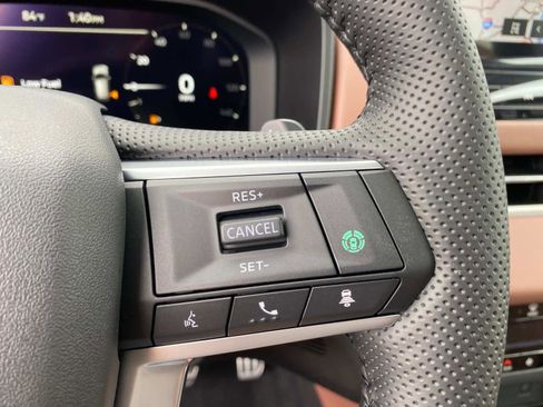 New 2025 Mitsubishi Outlander SEL image 18