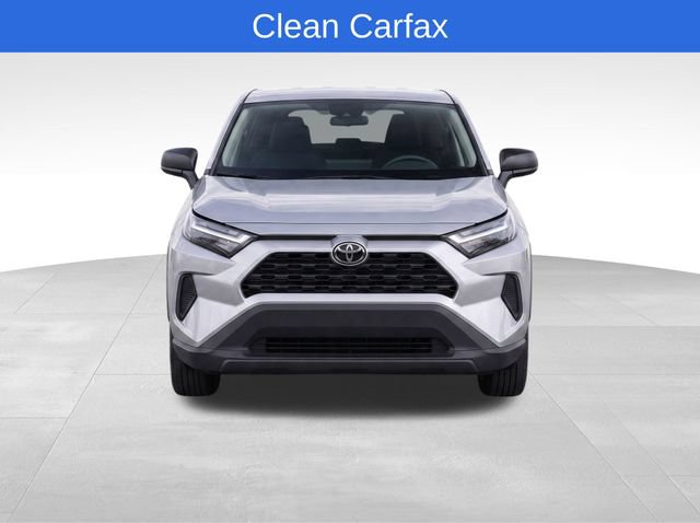 Used 2025 Toyota RAV4 LE AWD/4WD image 5
