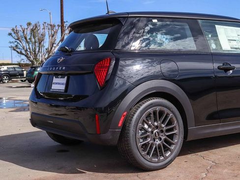 New 2027 MINI Cooper 2-Door Hardtop FWD image 11