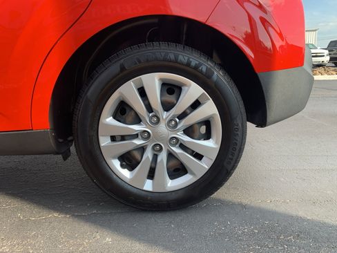 Used 2021 Kia Soul LX image 32