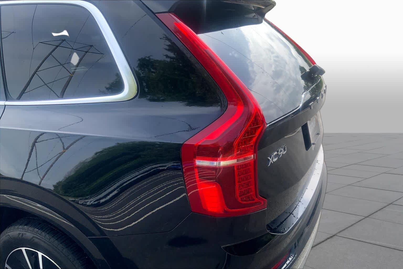 Used 2018 Volvo XC90 T5 Momentum w/ Convenience Package FWD image 28