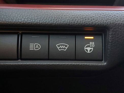 Used 2024 Toyota Prius Prime Premium image 31