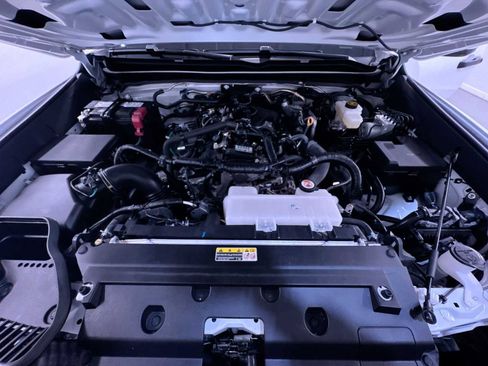 Used 2025 Toyota Tacoma TRD Off-Road image 11