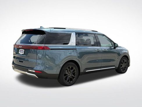 Used 2024 Kia Carnival SX FWD image 3