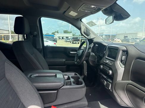 Used 2022 Chevrolet Silverado 1500 Custom AWD/4WD image 11