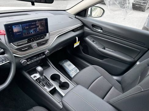New 2025 Nissan Altima 2.5 SV w/ SV Special Edition Package image 26