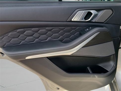Used 2022 BMW X5 M Competition w/ Competition Package 2 image 19