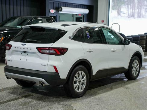 Used 2023 Ford Escape Active image 5