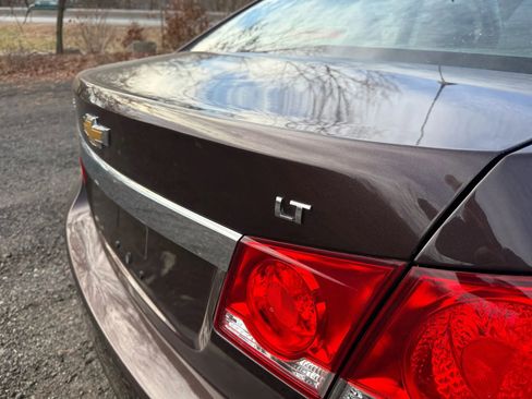 Used 2015 Chevrolet Cruze LT image 10