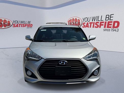 Used 2016 Hyundai Veloster Turbo FWD image 2