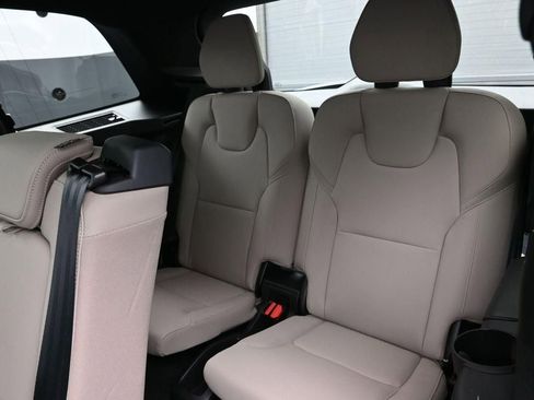 New 2026 Volvo XC90 B5 Plus w/ Protection Package Premier image 10