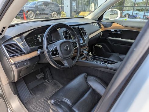 Used 2019 Volvo XC90 T6 Inscription w/ Luxury Package AWD/4WD image 3