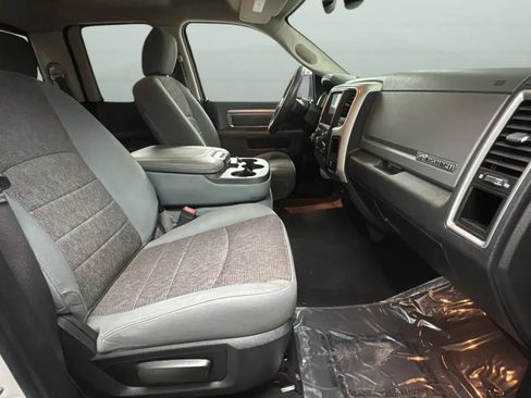 Used 2017 RAM 1500 Big Horn RWD image 21