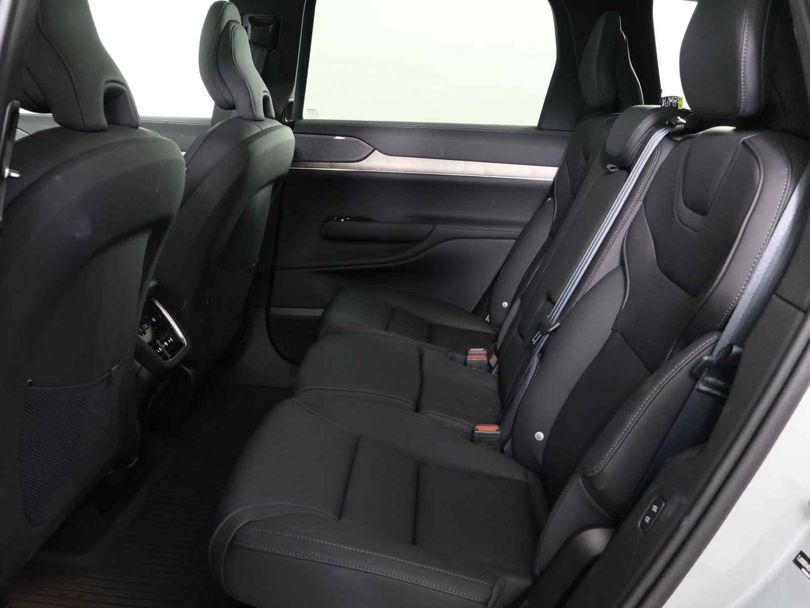Used 2026 Volvo EX90 Plus AWD/4WD image 30