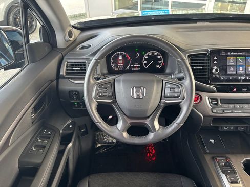 Used 2025 Honda Ridgeline Sport+ image 10