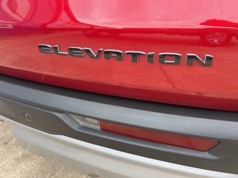 Used 2024 GMC Acadia Elevation w/ Trailering Package image 14