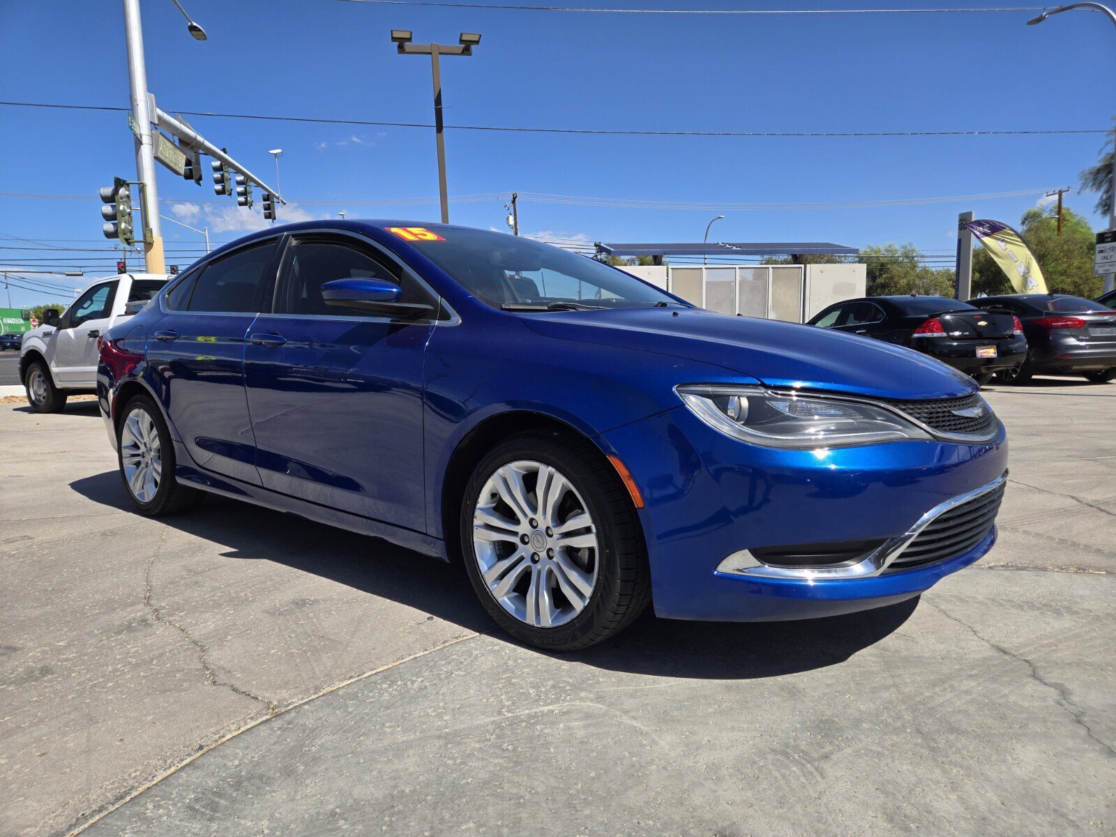 Used 2015 Chrysler 200 Limited w/ Convenience Group FWD image 4