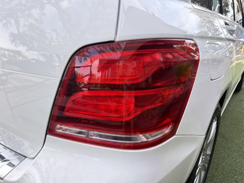 Used 2015 Mercedes-Benz GLK 350 2WD image 12