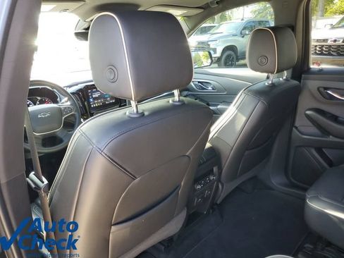 Used 2023 Chevrolet Traverse Premier w/ Redline Edition FWD image 13