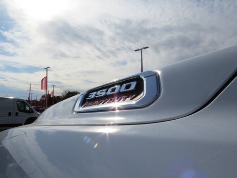 New 2026 RAM 3500 Tradesman image 16