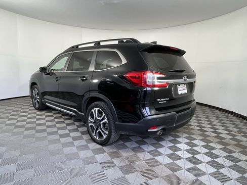 Used 2023 Subaru Ascent Limited image 3