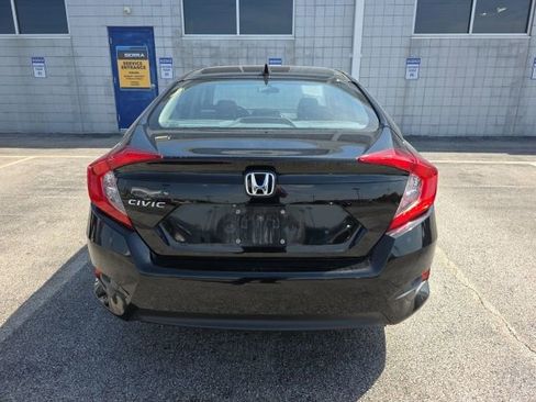 Used 2017 Honda Civic EX image 4