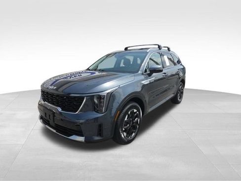 Used 2024 Kia Sorento S w/ Panoramic Sunroof Package AWD/4WD image 4