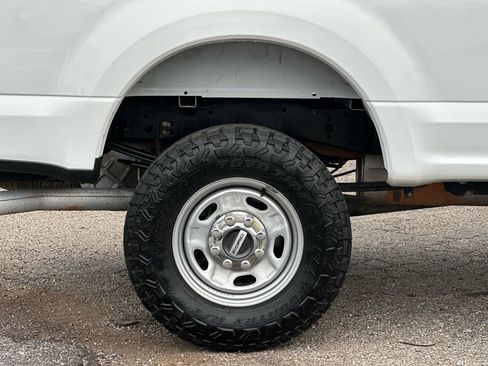 Used 2019 Ford F250 XL w/ Power Equipment Group image 26