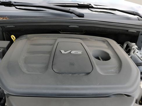 Used 2019 Jeep Grand Cherokee Limited AWD/4WD image 11