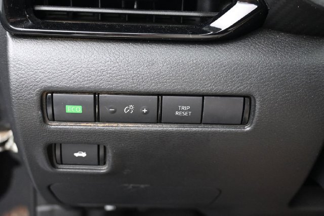 Used 2024 Nissan Sentra SV FWD image 12