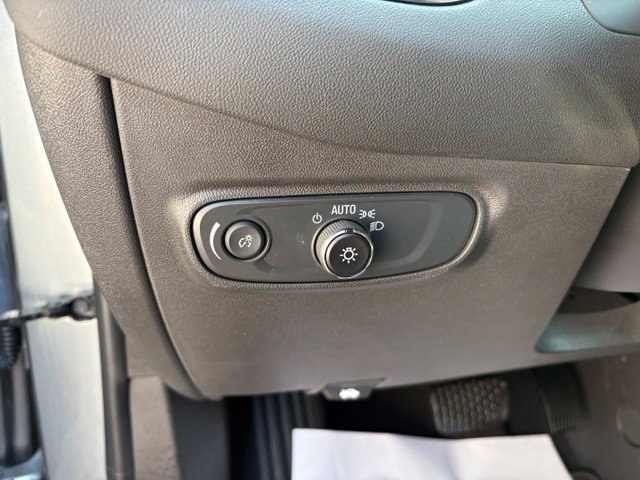Used 2024 Chevrolet Equinox LT w/ Driver Convenience Package AWD/4WD image 21