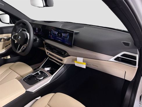 New 2026 BMW 330i Sedan w/ M Sport Package RWD image 32