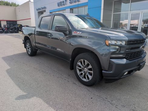 Used 2022 Chevrolet Silverado 1500 RST AWD/4WD image 2
