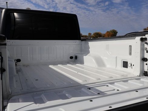 Used 2021 Jeep Gladiator Sport image 16