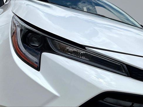 Used 2025 Toyota Corolla LE FWD image 31