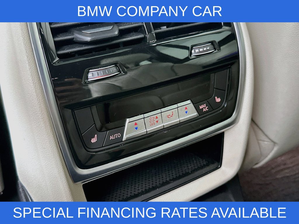 Used 2026 BMW X7 M60i AWD/4WD image 31