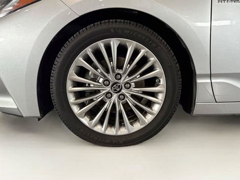 Used 2019 Toyota Avalon Limited w/ Advanced Safety Package FWD image 36