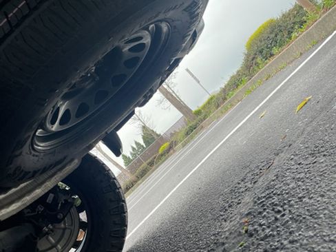 Used 2023 GMC Sierra 1500 AT4 w/ Technology Package image 8