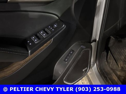 Used 2019 GMC Yukon Denali w/ Denali Ultimate Package image 11